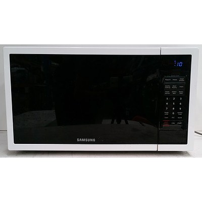 Samsung ME6124W 1000W Microwave Oven