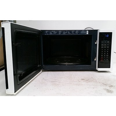 Samsung ME6124W 1000W Microwave Oven