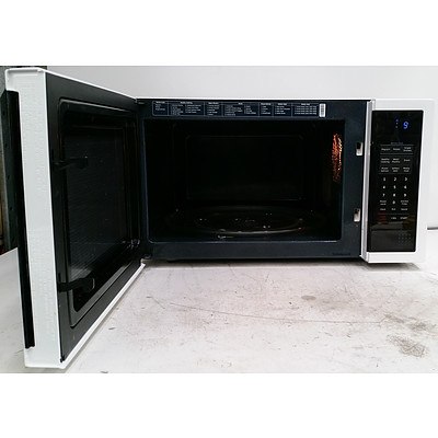 Samsung ME6124W 1000W Microwave Oven