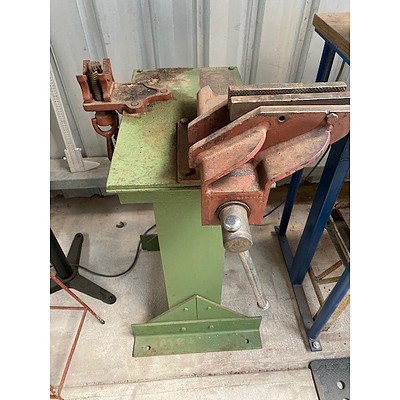 Floor Mount Vice Stand with Vice