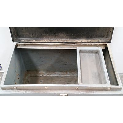 Durapoly Jackaroo Toolbox