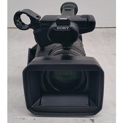 Sony (HXR-NX5P) NXCam Digital HD Video Camera Recorder