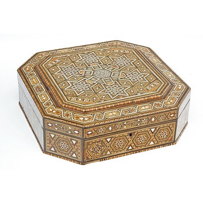 Superb Syrian Sadeli Work Marquetry Inlaid Octagonal Box