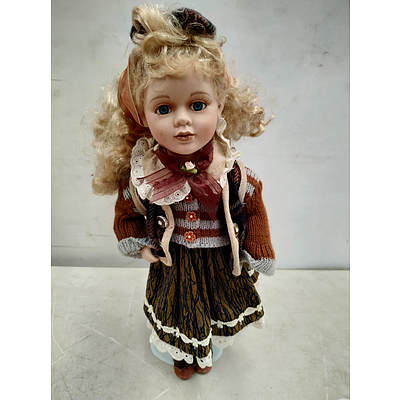 Collectible Dolls Lot of 10