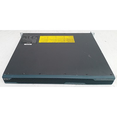 Cisco (ASA5520 V02) ASA 5520 Series Adaptive Security Appliance