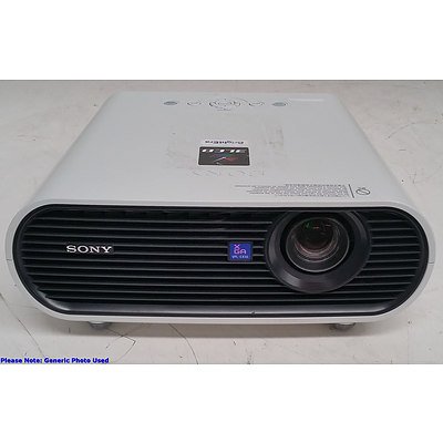 Sony (VPL-EX50) XGA 3LCD Projector