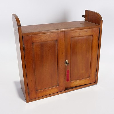 Small Mahogany Hanging Wall Cupboard, with 3 internal Shelves and Key