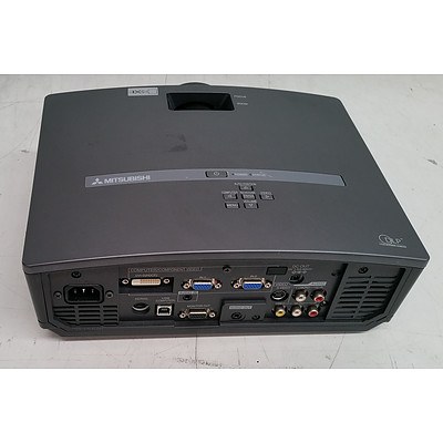 Mitsubishi (XD490U) XGA DLP Projector