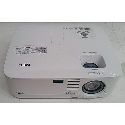 NEC (NP410) XGA 3LCD Projector