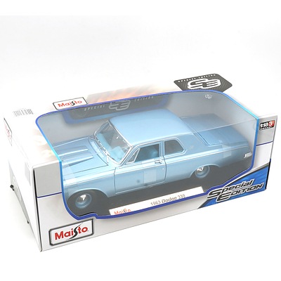Brand New Maisto Special Edition 1:18 Diecast 1963 Dodge 330