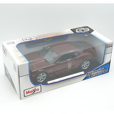 Brand New Maisto Special Edition 1:18 Diecast 2010 Chevrolet Camaro SS RS