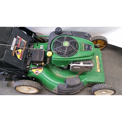 John Deere MowMentum JS48 190CC Self Propelled Four Stroke Lawn Mower