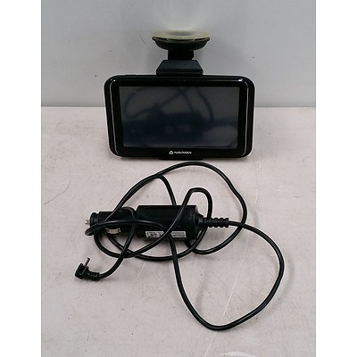 Navman  MY400LMT Car GPS with Car Charger (Cigarette Lighter)