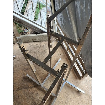 Retail Clothing Display Stands - Lot of 6