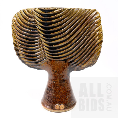 Les Blakebrough (Britain, Australia 1930-) Sculptural Ceramic Vase with Ash Glaze
