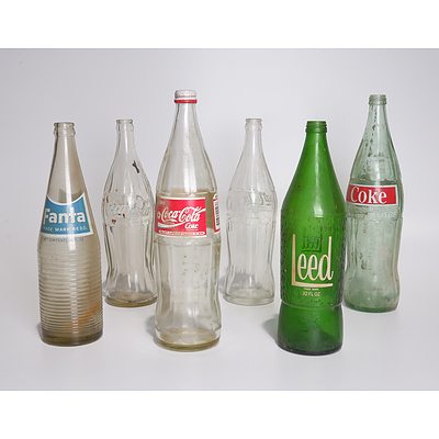 Vintage Yellow Coca Cola Twelve Bottle Crate With Six Vintage Bottles