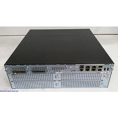Cisco (CISCO3925-CHASSIS V02) 3900 Series Integrated Services Router