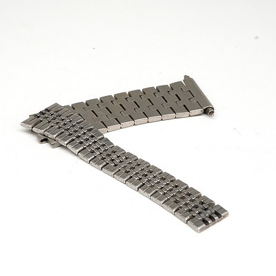 Four Vintage Ladies Wrist Watches, Including Seiko and Citizen