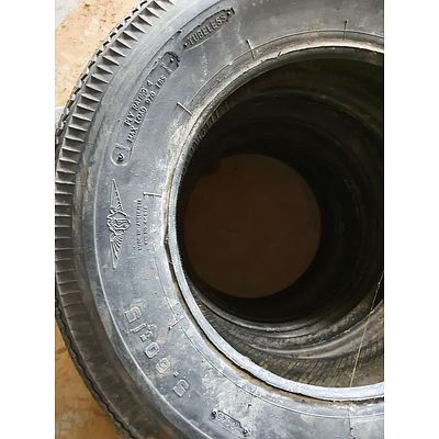 Rare Vintage Olympic Air-Ride C64 5.60-15 Ply Tyres - Set of 5 - New