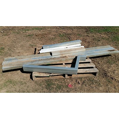 Lot 13 - Guttering Downpipes