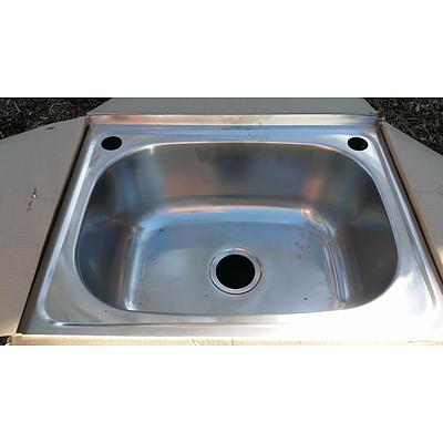 Lot 132 - Everhard 45L Laundry Trough & Cabinet - New