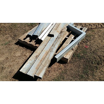 Lot 13 - Guttering Downpipes