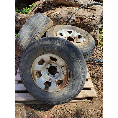 Lot 144 - Nissan 16" Six Stud Wheels - Set of 4