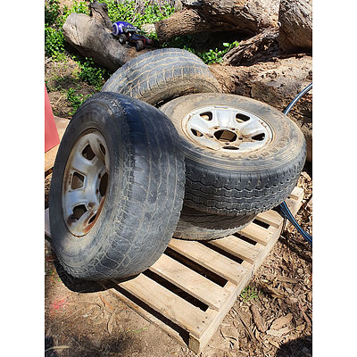 Lot 144 - Nissan 16" Six Stud Wheels - Set of 4