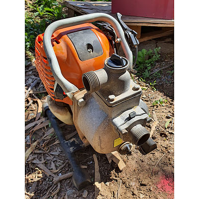 Lot 146 - Selecta Power Compact 4 Stroke Portable Water Pump