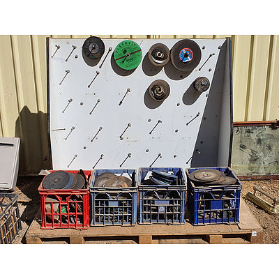 Lot 204 - Gondola Display Stand with Assorted Abrasives