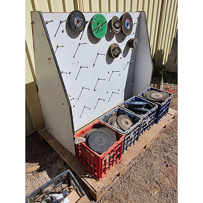 Lot 204 - Gondola Display Stand with Assorted Abrasives