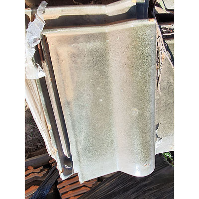 Lot 221 - Montoro Swiss Terracotta Roof Tiles - Pallet Lot of Approx 160 Tiles