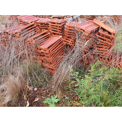 Lot 250 - Vintage Wunderlich Limited Sydney Terracotta Roof Tiles - 350+ Tiles
