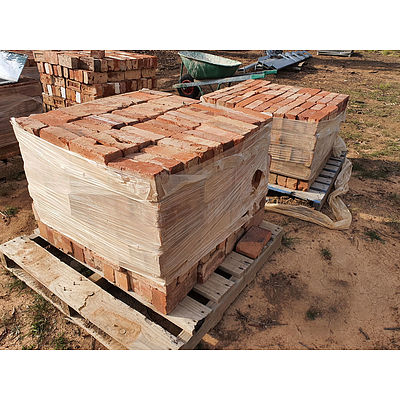 Lot 253 - Canberra Red Bricks - Lot of 2 Pallets