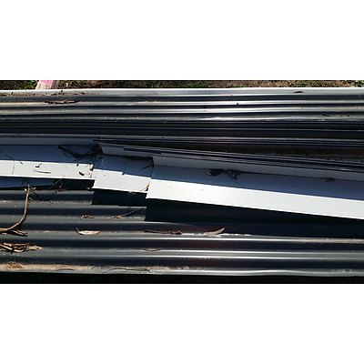 Lot 2 - Assorted Lengths of Corrugated Sheeting & Roof Caps