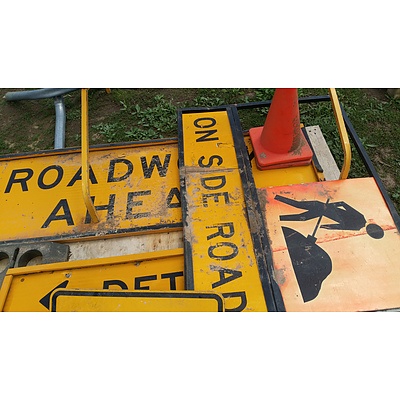 Lot 44 - Assorted Traffic Signage