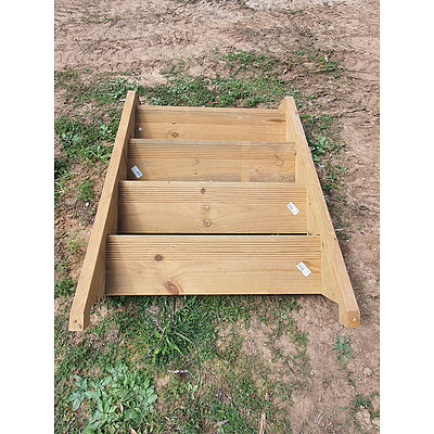 Lot 76 - Wilmaplex Step Tread