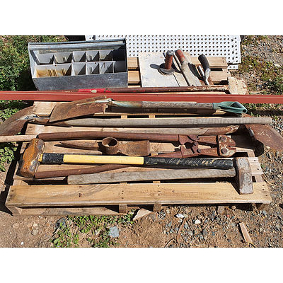 Lot 96 - Pallet of Assorted Tooling