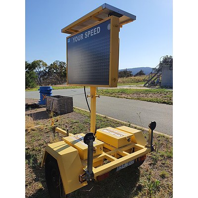 10/2006 BARTCO Enforcer Single Axle Signboard Trailer