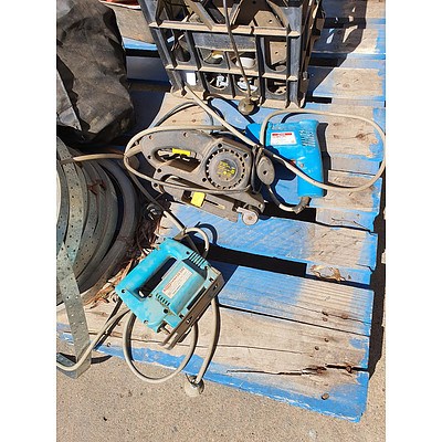 Contents of Pallet Including Tools & Strapping