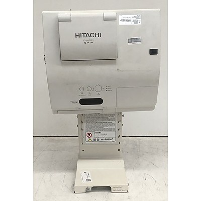 Hitachi (iPj-AW250N) WXGA 3LCD Projector