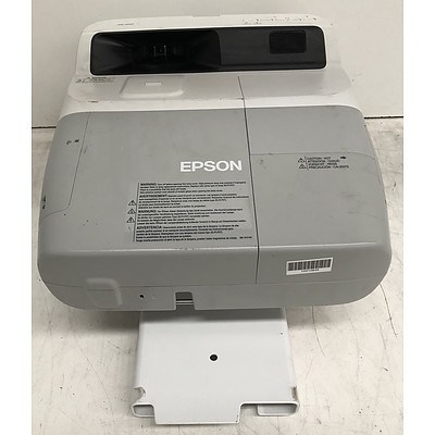 Epson (EB-460) XGA 3LCD Projector