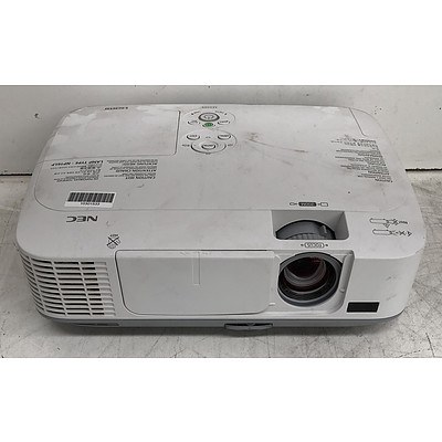 NEC (M350X) XGA 3LCD Projector