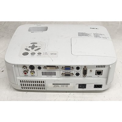 NEC (NP500) XGA 3LCD Projector