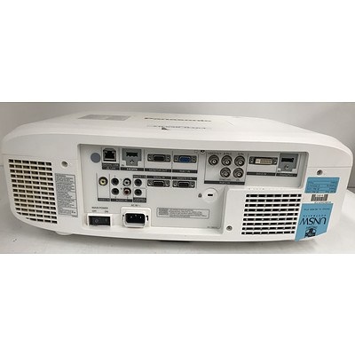 Panasonic PT-EW640 WXGA 3LCD Projector