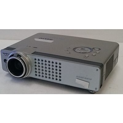 Sanyo PLC-XU55 3LCD Portable Projector