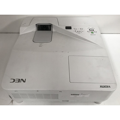 NEC NP-UM330W WXGA 3LCD Projector