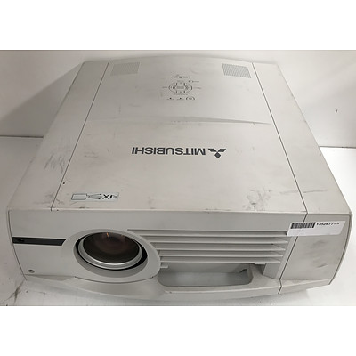 Mitsubishi FL6900U WUXGA 3LCD Projector
