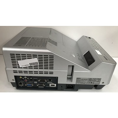 Sanyo PDG-DWL2500 WXGA Projector