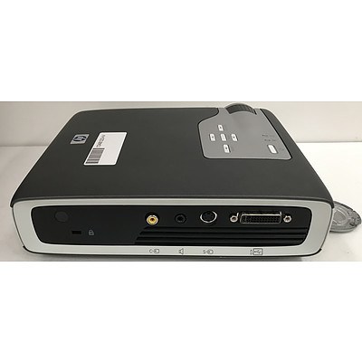 HP xb31 XGA DLP Projector